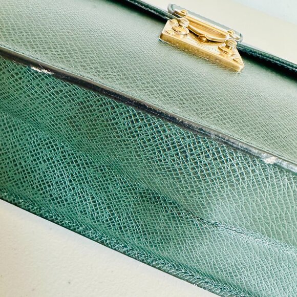 LOUIS VUITTON GREEN EPI LEATHER POCHETTE SELLIER DRAGONNE CLUTCH WRISTLET - Picture 10 of 16